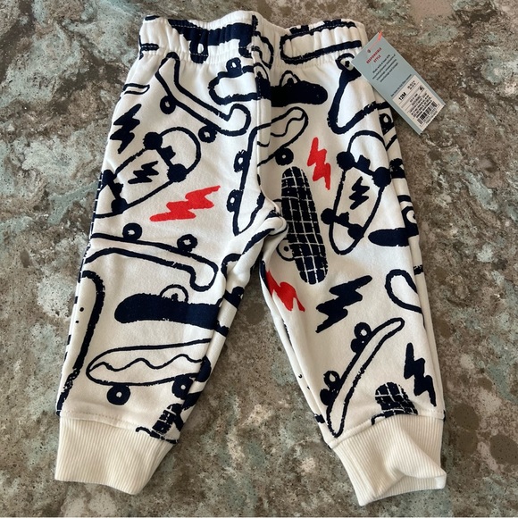 Cat & Jack Skateboard Sweat Set 12M NWT - Picture 8 of 11